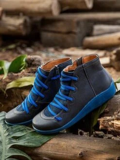 Flat Heel Boots -Women's Fashion Store 0e0224765a3b6a5b8c62a0459f31e9df