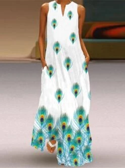 Peacock Casual Notched Loose Dress