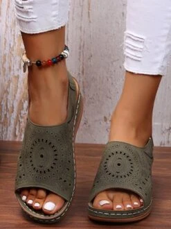 Summer Plain Hollow Out Vintage Breathable Vacation Sandals -Women's Fashion Store ee8e3f7a4c3ebc8014e9f43db8753a58
